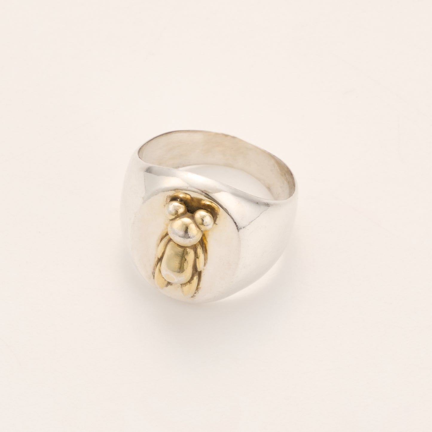 kuma signet ring