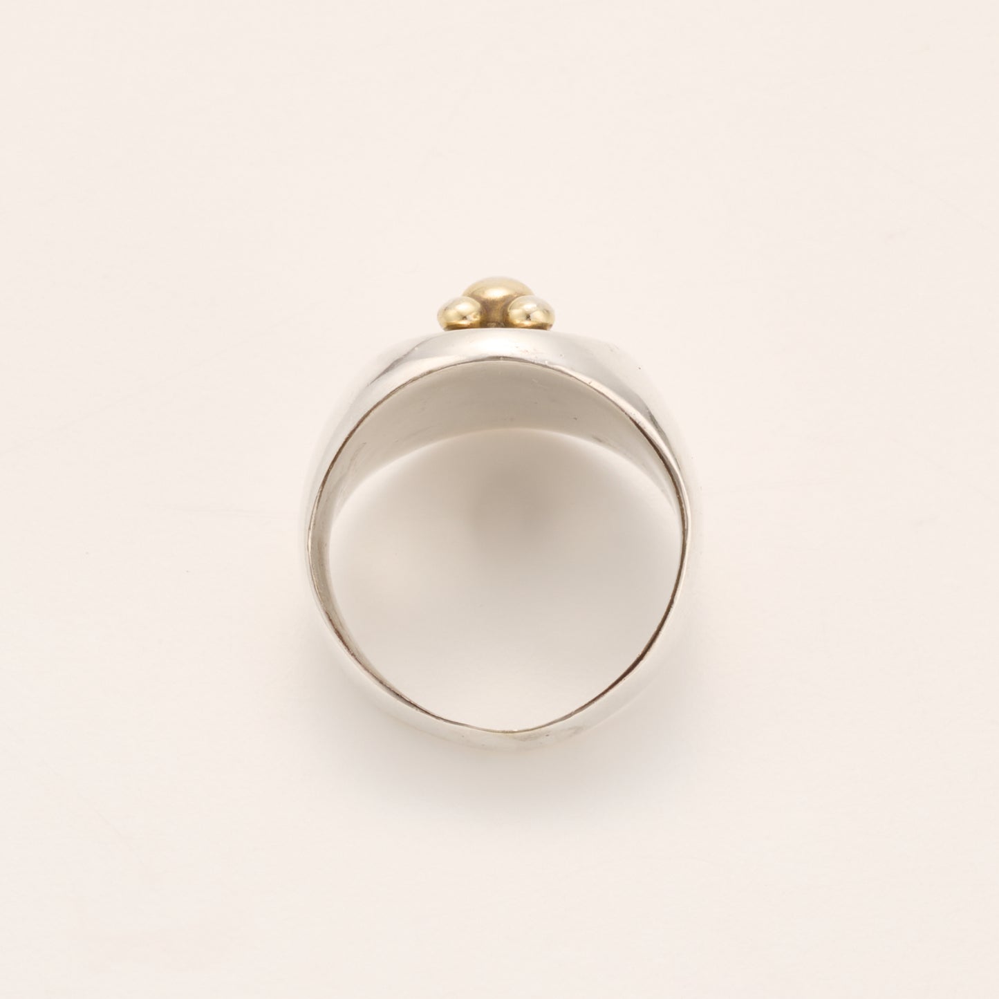 kuma signet ring